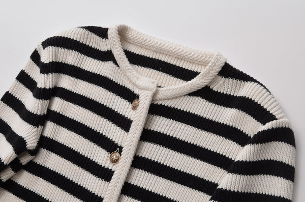 stripe black red long sleeves button down cardigan sweater cold weather knitted knit fashion style streetstyle 